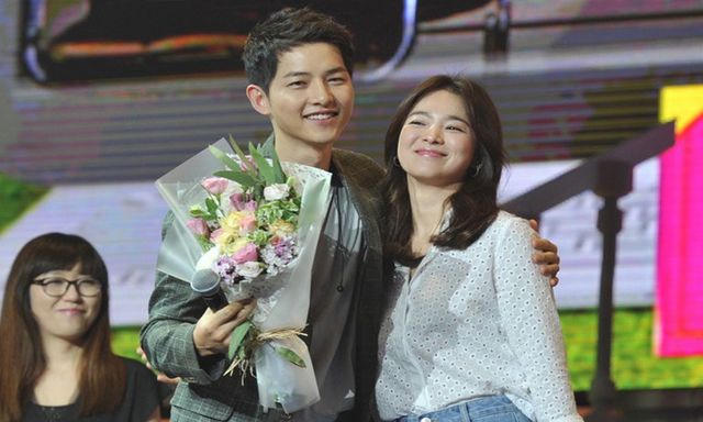 Hình ảnh ngọt ngào của Song Hye Kyo - Song Joong Ki trước khi chia tay - 10