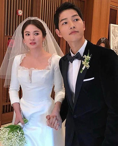 Song Hye Kyo và Song Joong Ki ngày cưới. Ảnh Ifeng.