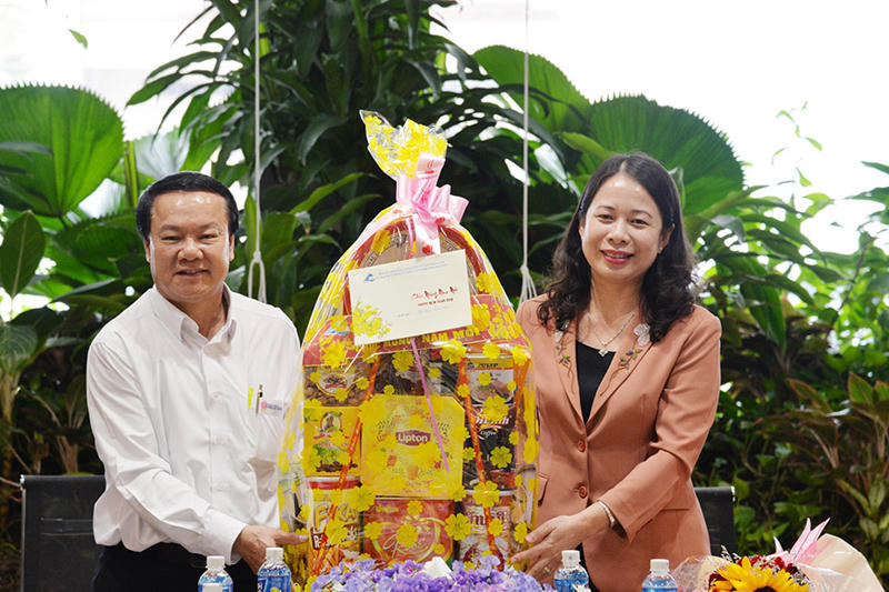 chan dung 4 bi thu tinh uy 7x tre tuoi nhat nuoc hien nay hinh 17