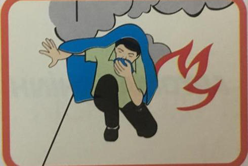 Công an hướng dẫn cách thoát nạn khi cháy chung cư cao tầng