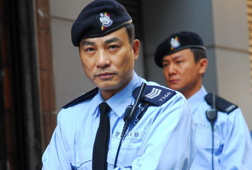 Tạo hình cảnh sát của Nhậm Đạt Hoa. Ảnh: Tungstar.