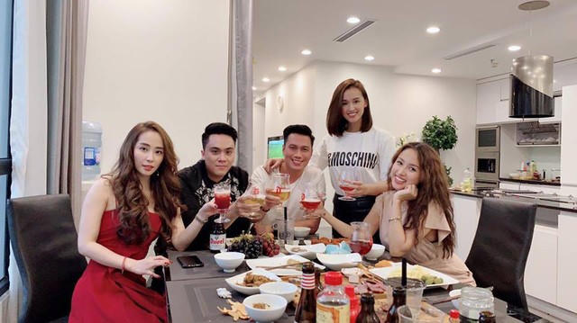 Vợ cũ Việt Anh đăng trạng thái lạ giữa lúc Quỳnh Nga bị chỉ trích, Cá sấu chúa đã ngầm khẳng định không có tình yêu - Ảnh 4.