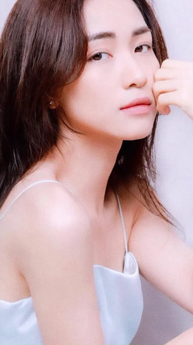 Bị đồn ăn bám đại gia, Hoà Minzy bày tỏ: Xem “Về nhà đi con” để biết phải giàu - 4