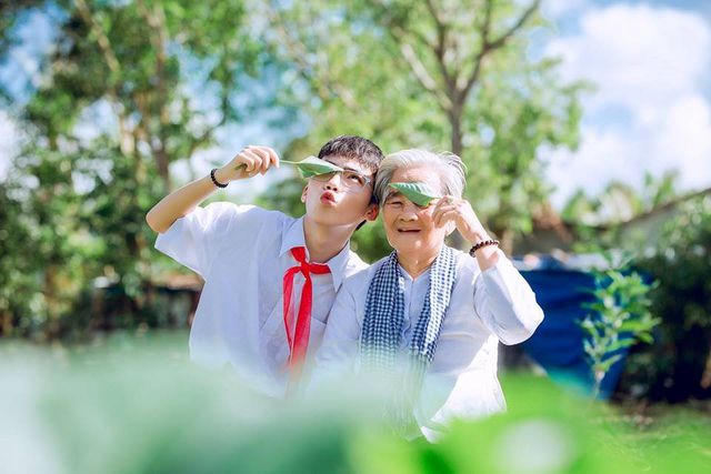 Câu chuyện xúc động phía sau bộ ảnh bà nội 89 tuổi mặc váy cưới - 11