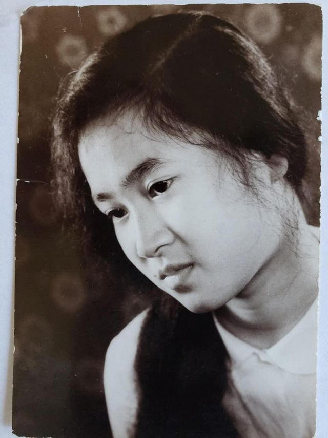 NSND Lan Hương gây xôn xao với dung nhan thời thiếu nữ - 1