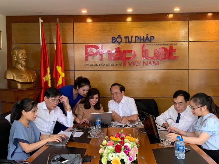 Đối thoại trực tuyến về bồi thường, giải phóng mặt bằng thu hút các dự án đầu tư ở Vĩnh Phúc 