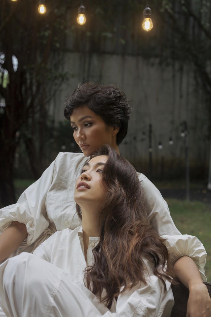 Hoa hậu H’hen Niê tung bộ ảnh mặt mộc - Ảnh 3.