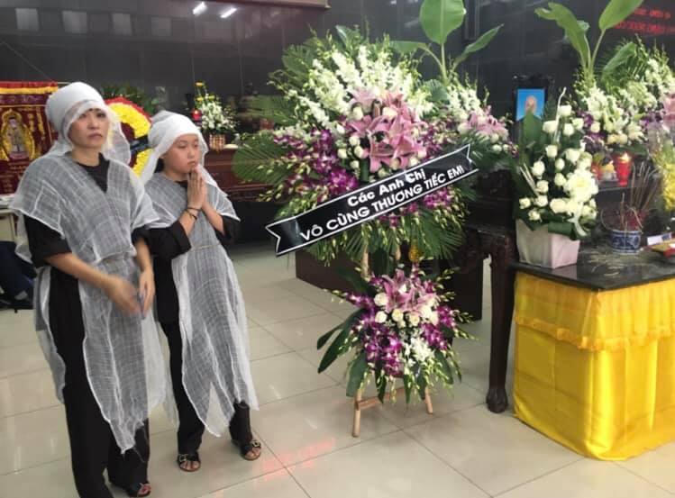 Phương Thanh đăng ảnh chịu tang, phản pháo tin đồn là người thứ 3