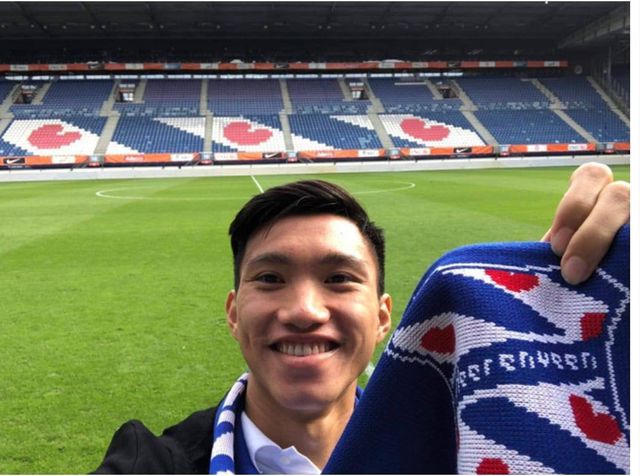 Văn Hậu tươi tắn, chuẩn bị ký hợp đồng với Heerenveen - 1