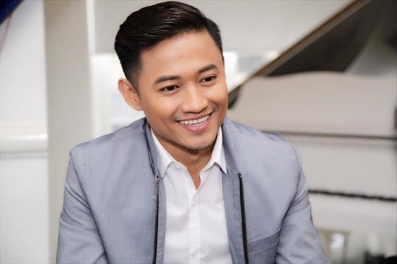 Sau nhiều đồn đoán, Quý Bình chính thức lên tiếng thừa nhận đang yêu bạn gái giàu có, thẳng thắn đáp trả khi bị gắn mác dựa dẫm, ăn bám - Ảnh 1.