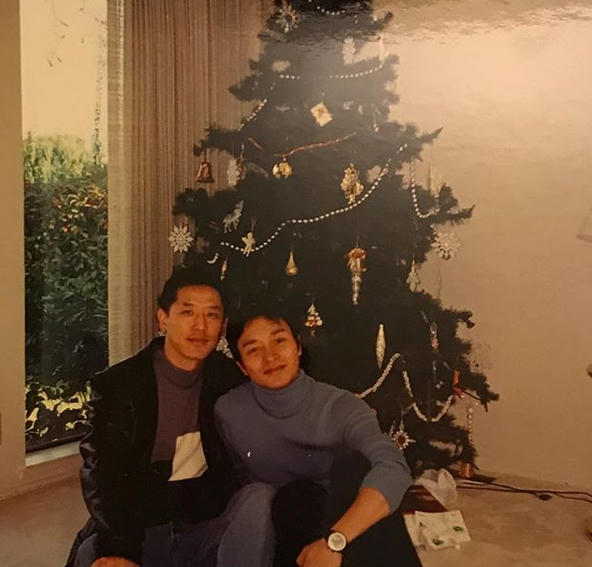 Trương Quốc Vinh và Đường Hạc Đức trong bức ảnh chụp gần 20 năm trước.