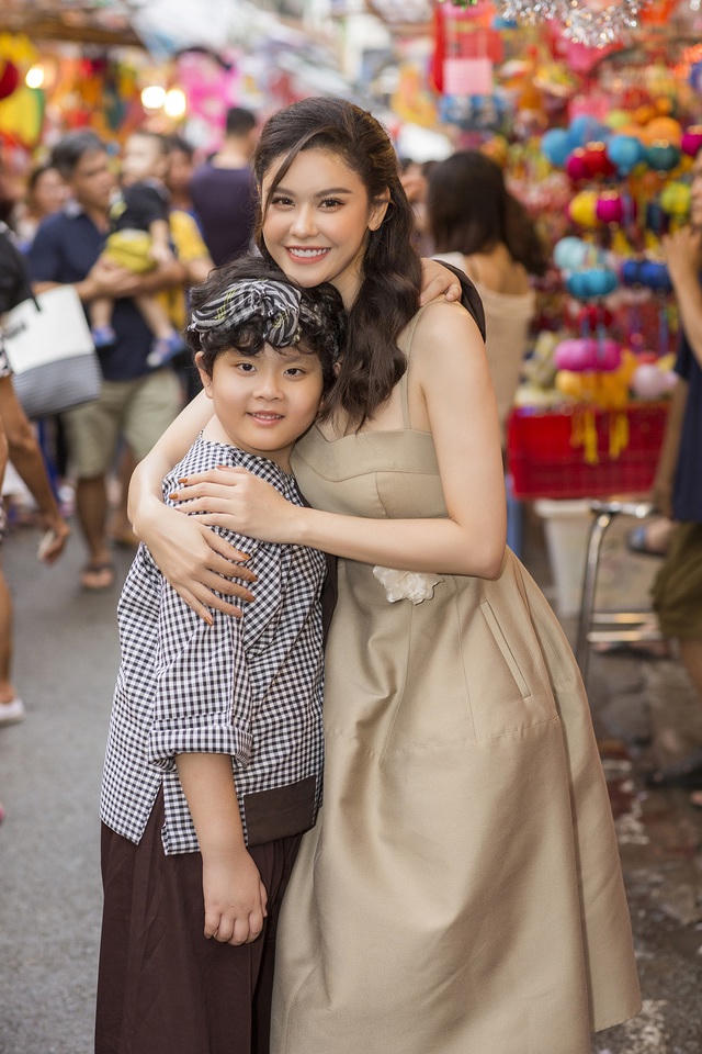 Dọn ra ở riêng giữa tin chồng cũ có tình mới, Trương Quỳnh Anh bình yên bên con - 1