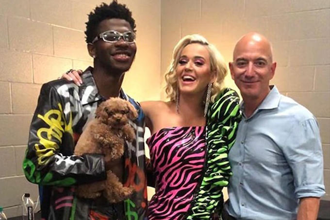 Mùa hè hào nhoáng của Jeff Bezos - 6