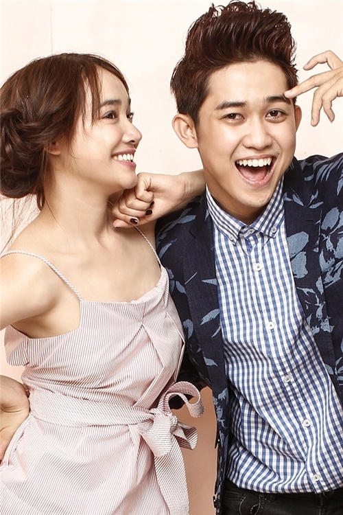 Quốc Bảo từng hợp tác với nhiều tên tuổi lớn trong showbiz, đặc biệt MV Xinh đẹp ơi của anh có sự góp mặt của Nhã Phương.