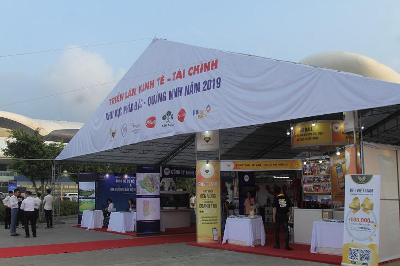 Tưng bừng khai mạc Triển lãm Kinh tế - Tài chính khu vực phía Bắc năm 2019