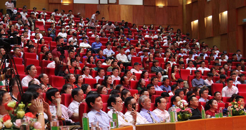  Tọa đàm 'Hỗ trợ doanh nghiệp phát triển bền vững về kinh tế và tài chính' tại Quảng Ninh 