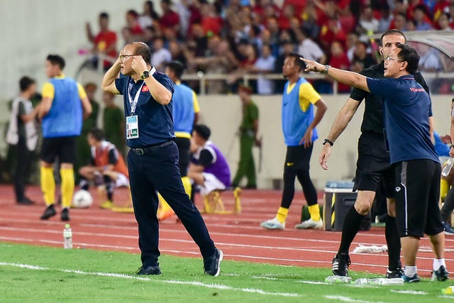 Cảm xúc đặc biệt của HLV Park Hang Seo trong chiến thắng trước Malaysia - 12