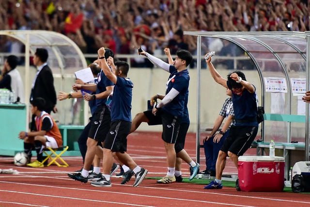 Cảm xúc đặc biệt của HLV Park Hang Seo trong chiến thắng trước Malaysia - 5