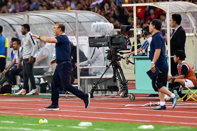 Cảm xúc đặc biệt của HLV Park Hang Seo trong chiến thắng trước Malaysia - 7