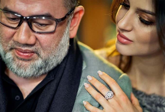 Cựu vương Malaysia và vợ khi còn mặn nồng. Ảnh: Instagram.