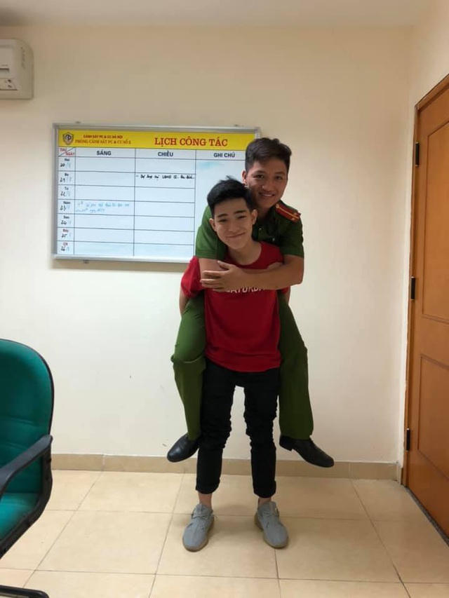 Được cứu sống trong đám cháy, chàng trai trẻ cõng chiến sỹ từng... cõng mình - 3