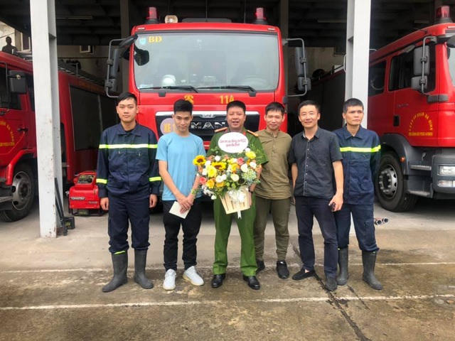 Được cứu sống trong đám cháy, chàng trai trẻ cõng chiến sỹ từng... cõng mình - 5