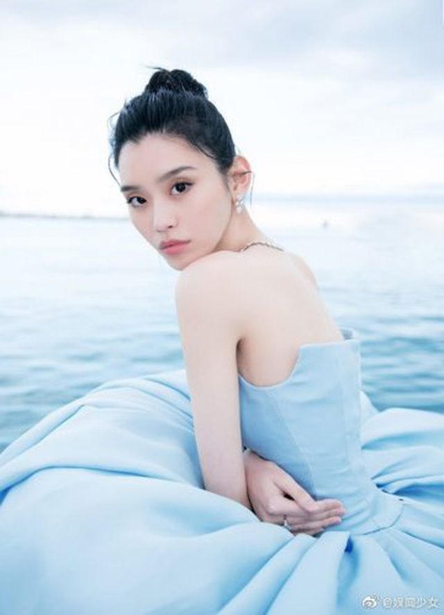 Siêu mẫu nội y được bố chồng tỷ phú thưởng 350 tỷ đồng vì sinh cháu đích tôn - 6