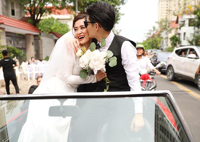 suc hut dam cuoi dong nhi - ong cao thang nhan "bao like khung" vi tinh yeu chan thanh hinh anh 2