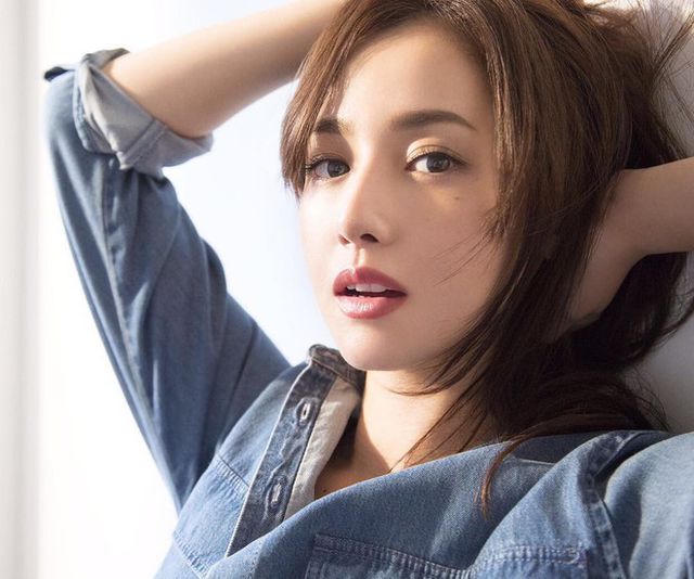 Làng giải trí Nhật Bản sốc vì “quốc bảo nhan sắc” bị bắt vì ma tuý - 1