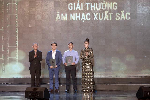 “Song Lang” đoạt Bông sen Vàng, Trấn Thành giành giải Diễn viên xuất sắc - 7 “Song Lang” đoạt Bông sen Vàng, Trấn Thành giành giải Diễn viên xuất sắc - 7
