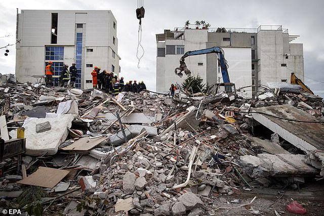 Con dâu tương lai Thủ tướng Albania chết trong trận động đất kinh hoàng - 2