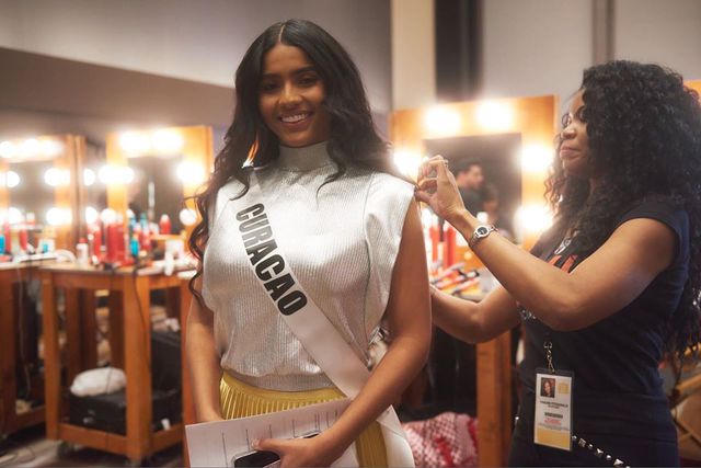 Soi nhan sắc các đối thủ của Hoàng Thuỳ tại cuộc thi Hoa hậu Hoàn vũ 2019 - 28