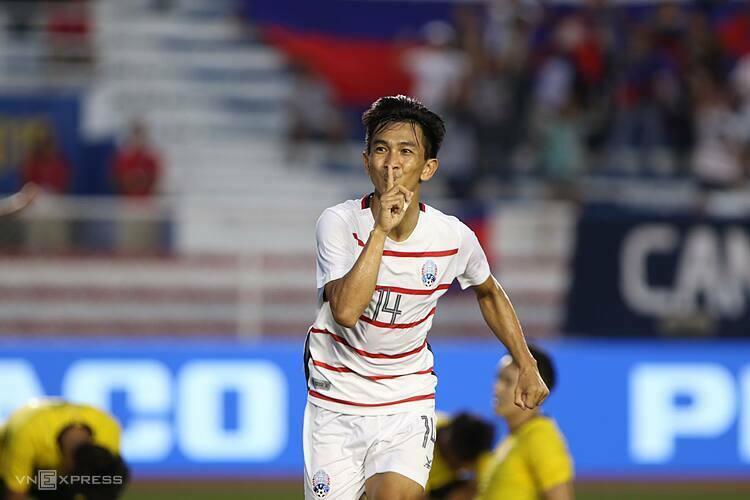 Sokpheng Keo là tiền vệ tấn công có khả năng dứt điểm tốt. Ảnh: Đức Đồng.