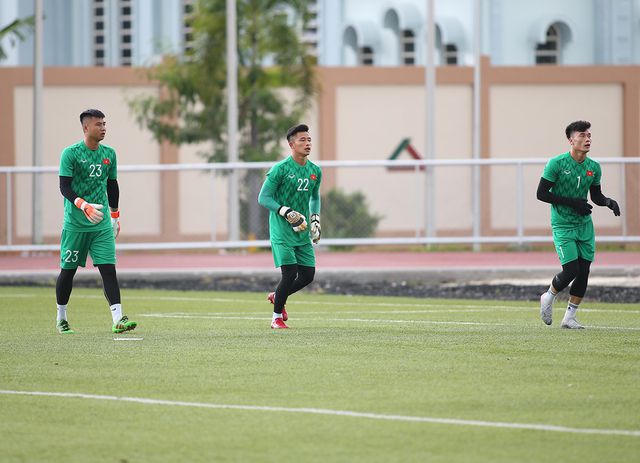 HLV Park Hang Seo đau đầu lựa chọn Bùi Tiến Dũng và Văn Toản - 1