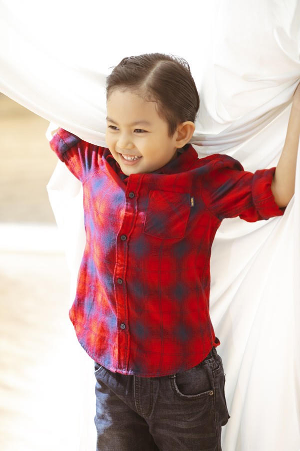 2 bé yêu nhà Khánh Thi - Phan Hiển khiến fan thích mê vì quá dễ thương - Ảnh 2.