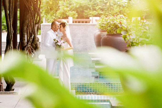 Trước đó họ giấu kín thông tin về hôn lễ, chỉ đồng ý cho người thân, bạn bè tiết lộ vào đúng ngày tổ chức đám cưới.