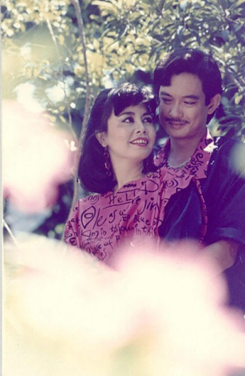 Vợ chồng Chánh Tín - Bích Trâm thờitrẻ.