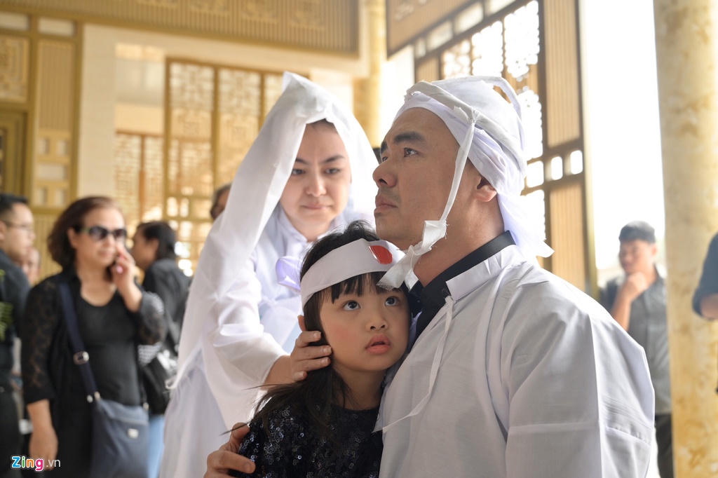 con gai ns nguyen chanh tin noi 4 ngay nhu 1 giac mong: "vinh vien van thuong ba..." hinh anh 4