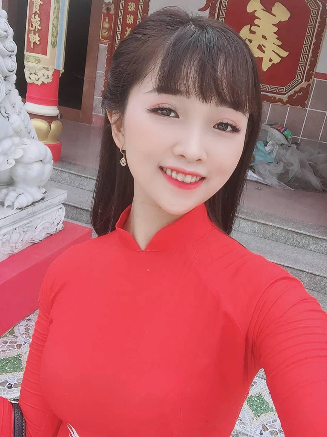 3 cô gái 9X gác bằng đại học, tình nguyện nhập ngũ