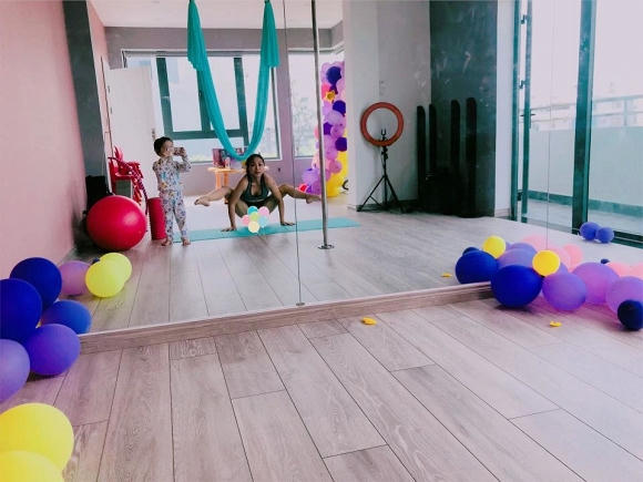 nguoi dep khien truong giang me man: chong cung nhu trung mong, o biet thu thenh thang hinh anh 17