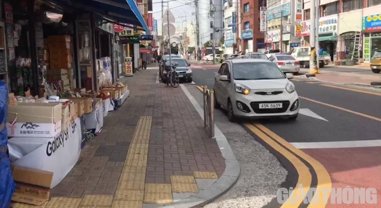 Keyword đầu tiên có dấu