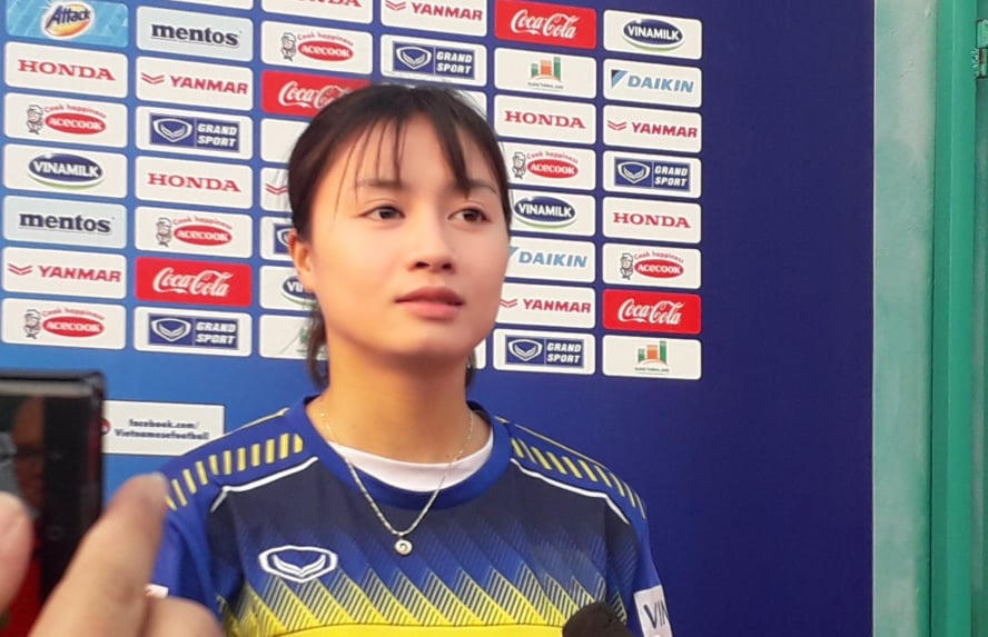 hotgirl bong da hoang thi loan lo ly do chon so ao giong cong phuong hinh anh 1