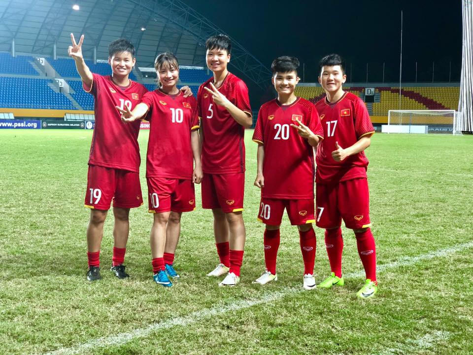 hotgirl bong da hoang thi loan lo ly do chon so ao giong cong phuong hinh anh 2