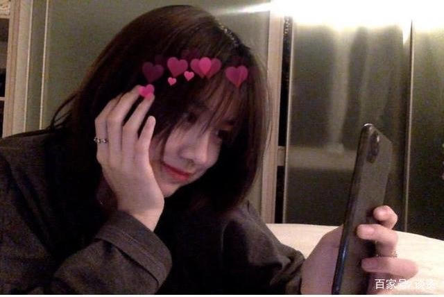 Con riêng của chồng 15 tuổi cao 1m70 đẹp không thua Chương Tử Di