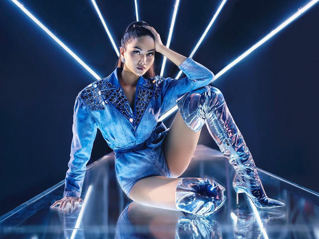 h’hen nie noi gi khi dan mang khich le em gai dan than vao showbiz? hinh anh 3