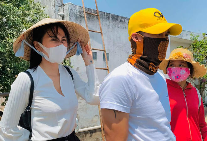 Thủy Tiên: Người ta nói tôi lừa tiền, dùng tiền để làm màu, đánh bóng tên tuổi - Ảnh 1.