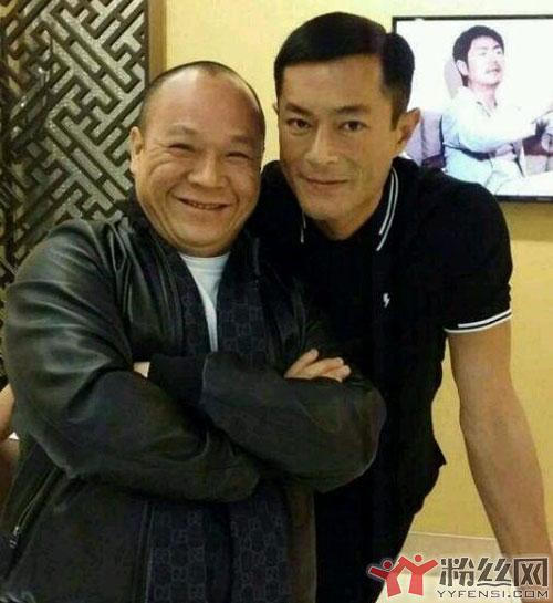 he lo moi quan he bat ngo giua sao hoa ngu va cac "ong trum xa hoi den" hinh anh 4