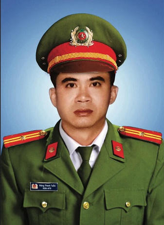 Thăng bậc hàm 2 công an hy sinh ở Đà Nẵng