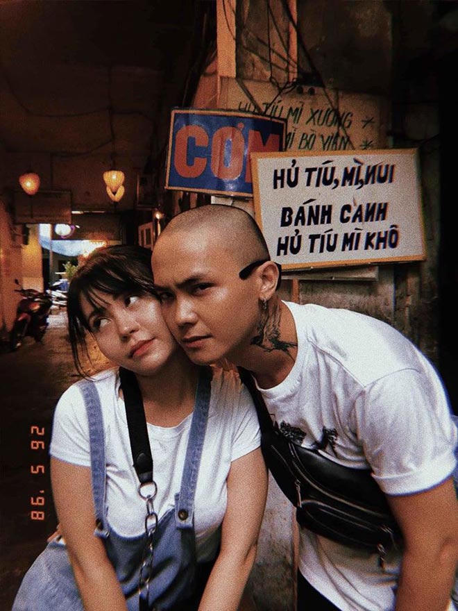 bi chong sap cuoi phan boi, co dau xinh dep cuoi luon phu re kem 5 tuoi hinh anh 1