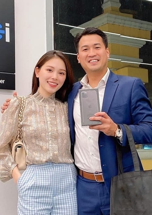Linh Rin bên bạn trai Phillip Nguyễn.